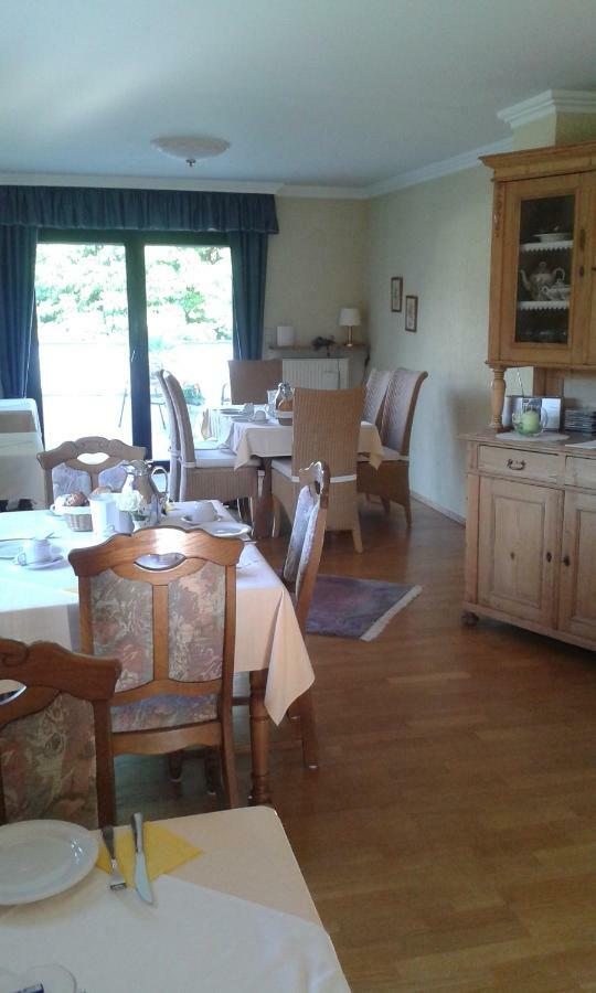 מלון טריטנהיים Wein & Gastehaus Hermeshof מראה חיצוני תמונה